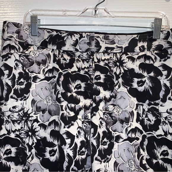 ALFANI floral cropped slimming pants women’s  size 10 - Picture 7 of 10
